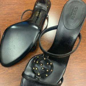 Woman’s Gucci sandals